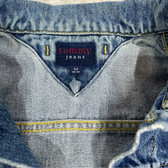 Tommy Jeans Women’s Vintage Y2K 90’s Cropped Denim Trucker Jacket Size Medium - Picture 4 of 7